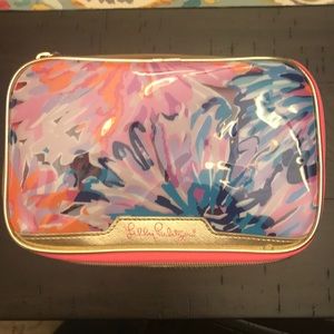 EUC Lilly Pulitzer Make-Up Bag